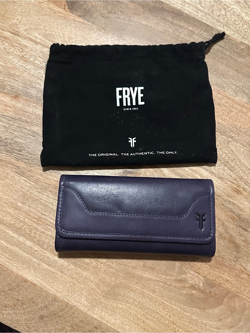 Frye Melissa Leather Trifold Wallet in Eggplant